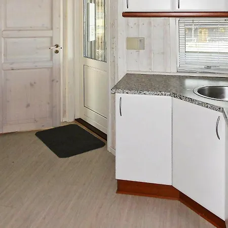 Holiday home Three-bedroom Holiday In 6